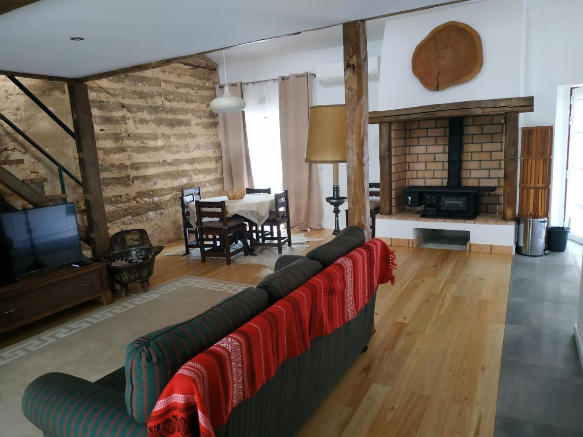 Maisonette,1303576180:JPEG
