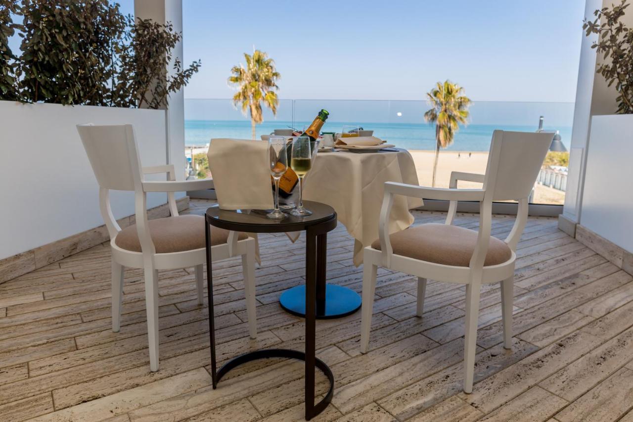 Superior Double Room Balcony Sea View
