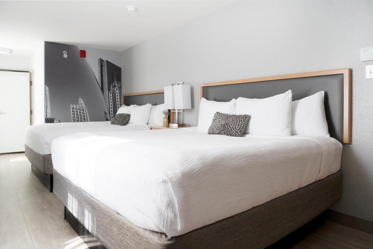 Premier King Room
