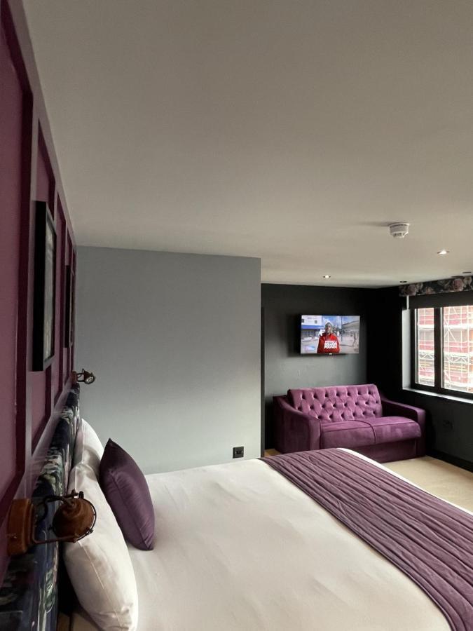Deluxe Family Room