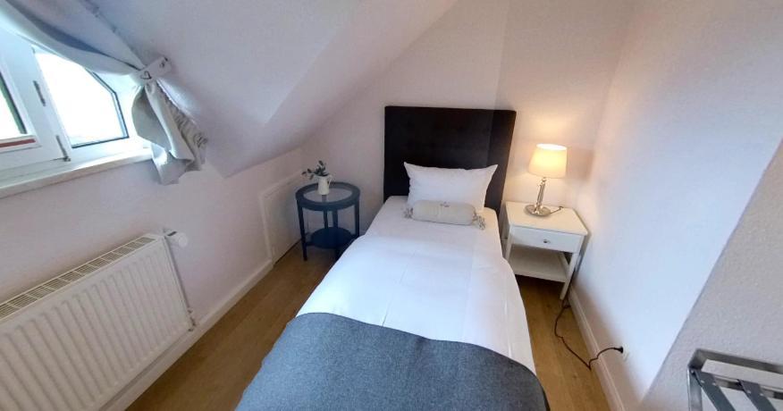 Standard Single Room