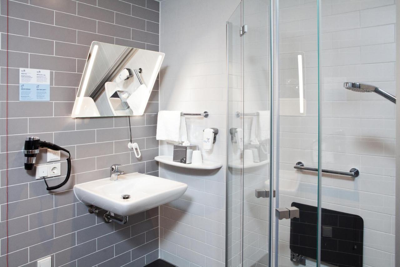 Accessible King Room