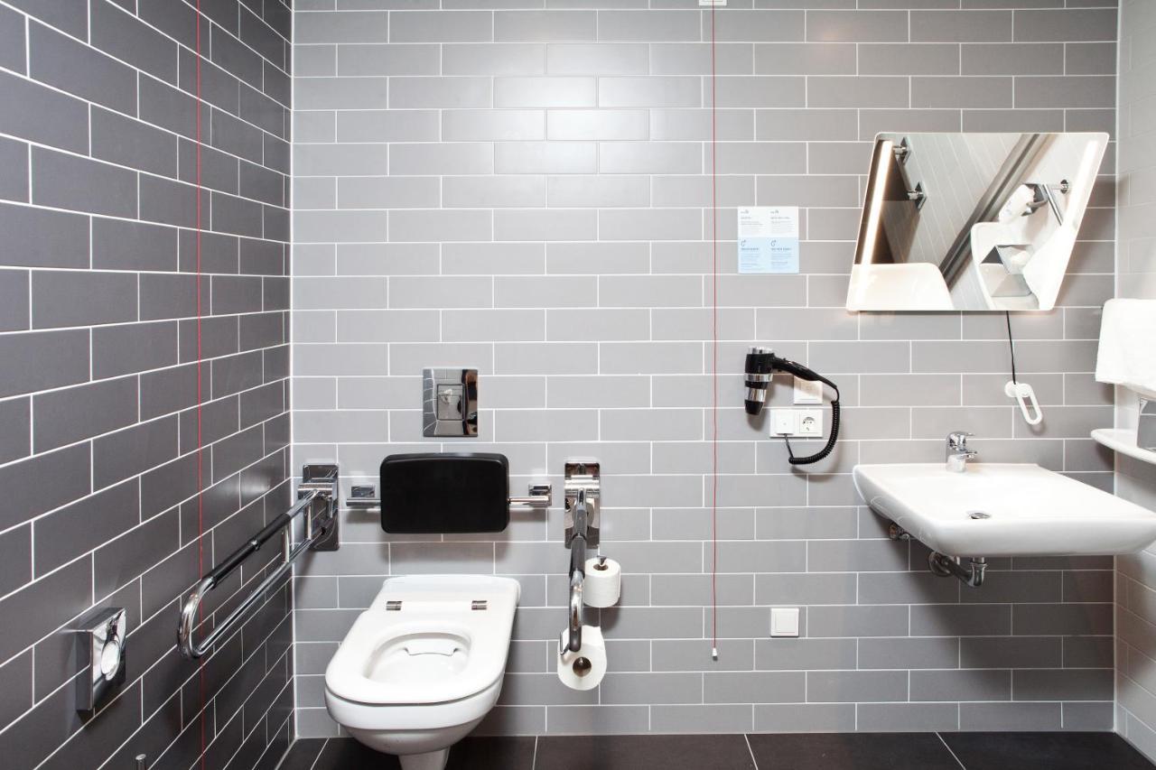 Accessible King Room