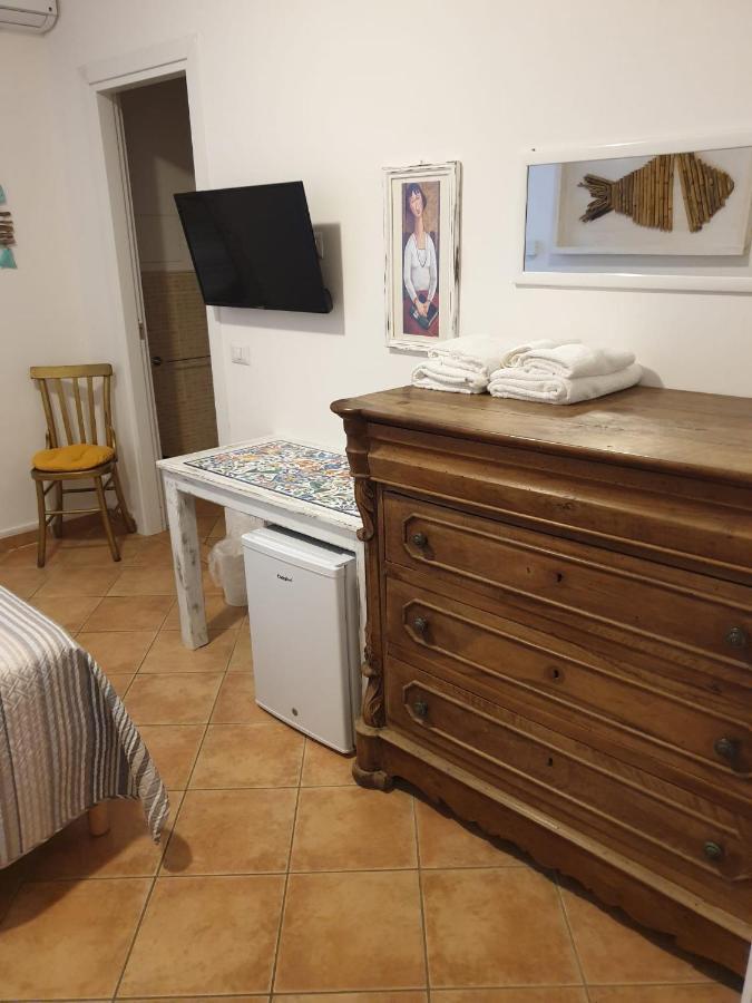 Double Room,1305263698:JPEG