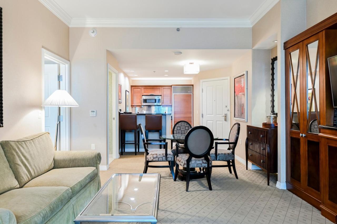 PH Floor Two-Bedroom Balcony