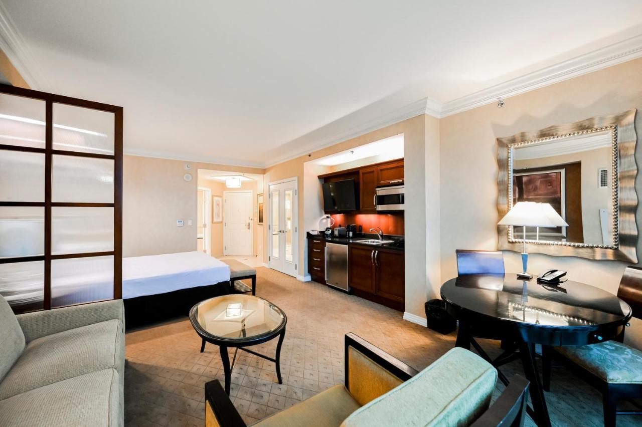 Two-Bedroom Studios PH Floor Strip View & Balcony