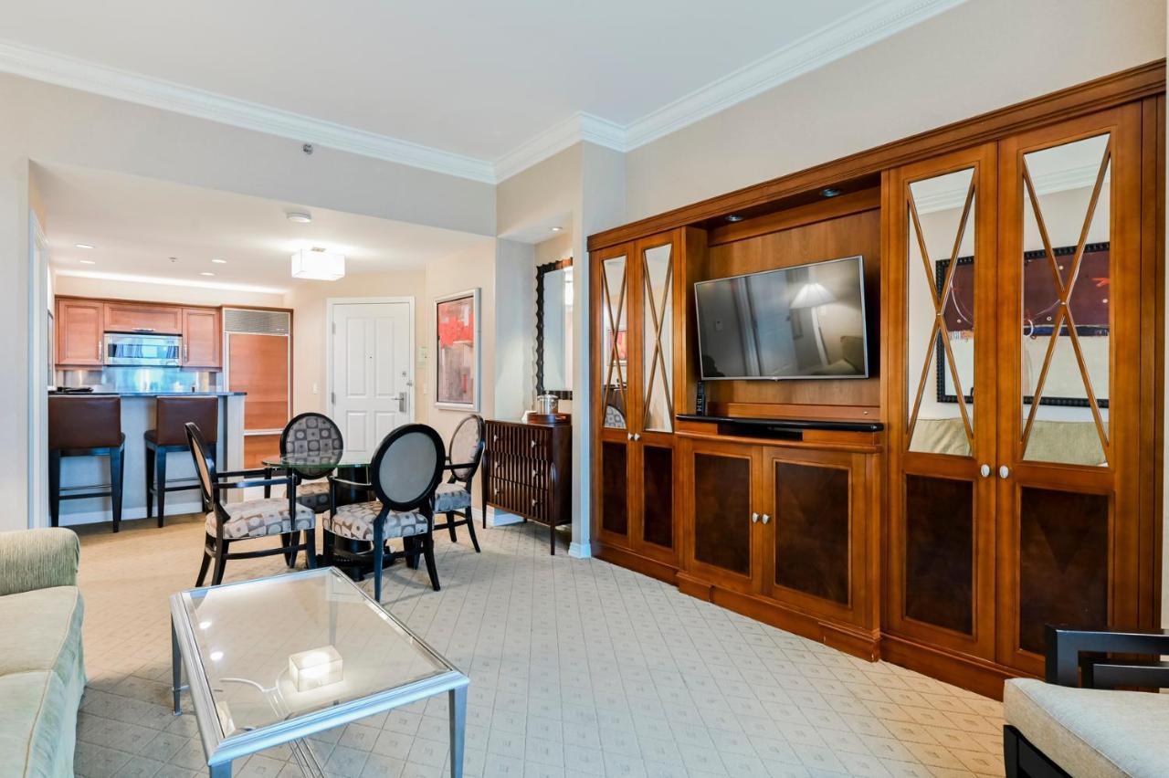 PH Floor Two-Bedroom Balcony