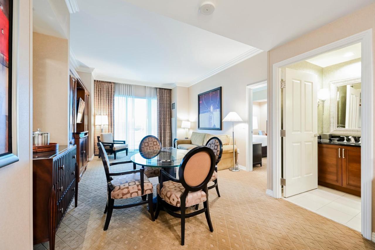 PH Floor Two-Bedroom Balcony