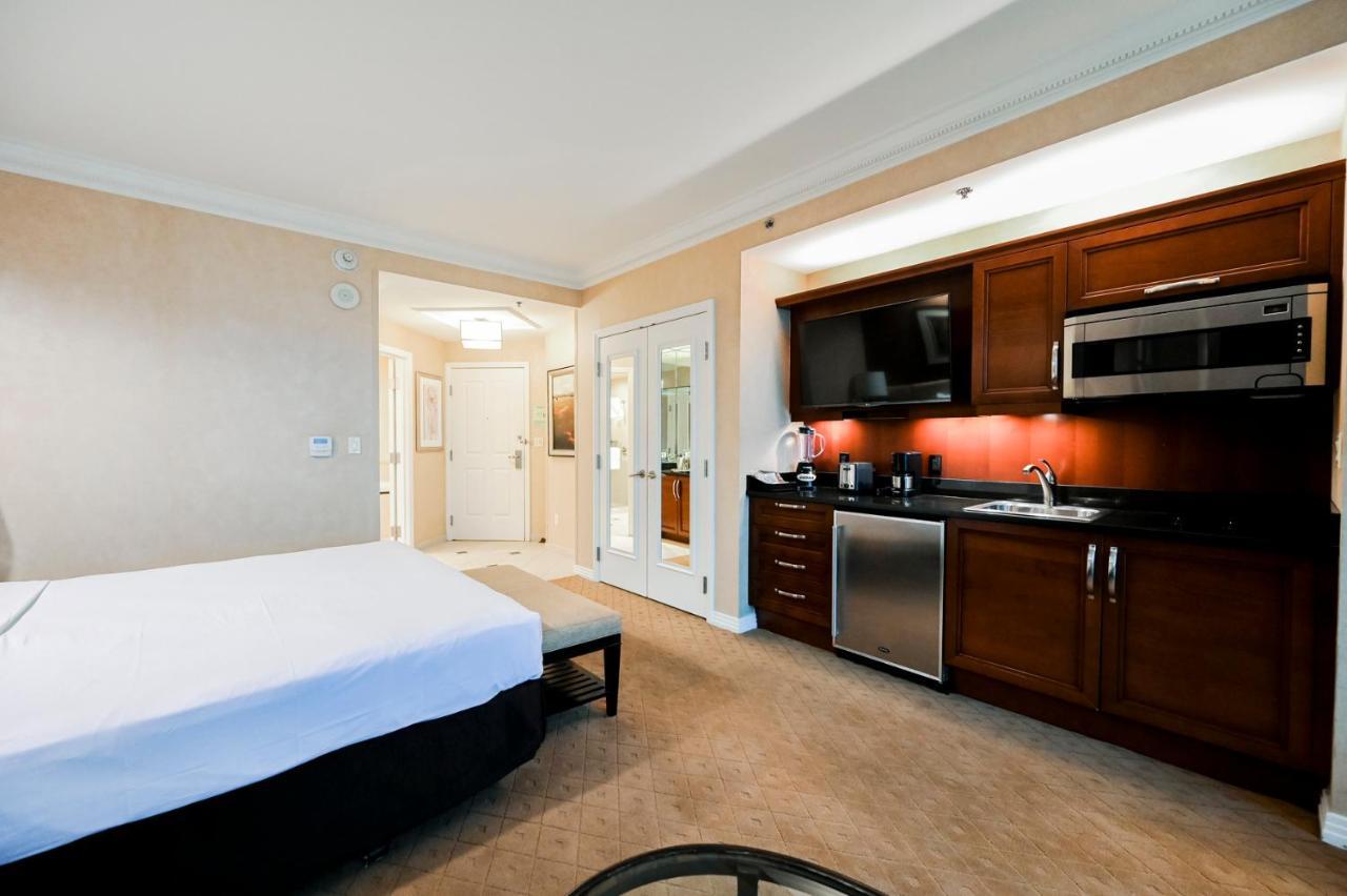 PH Floor Two-Bedroom Balcony