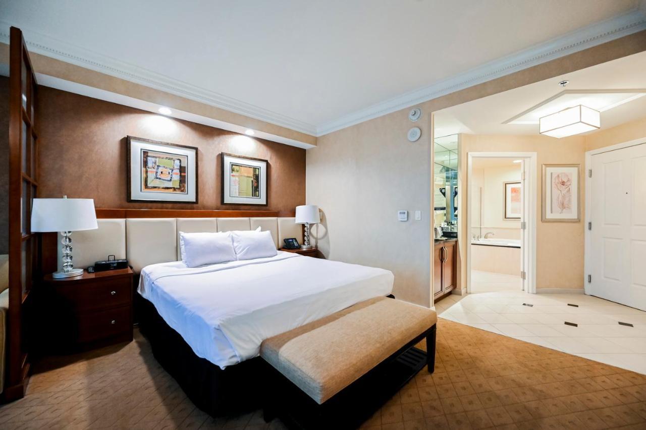 Two-Bedroom Studios PH Floor Strip View & Balcony
