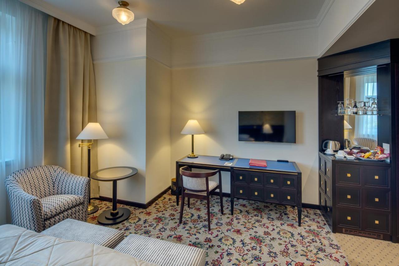 Deluxe Room,1305532798:JPEG