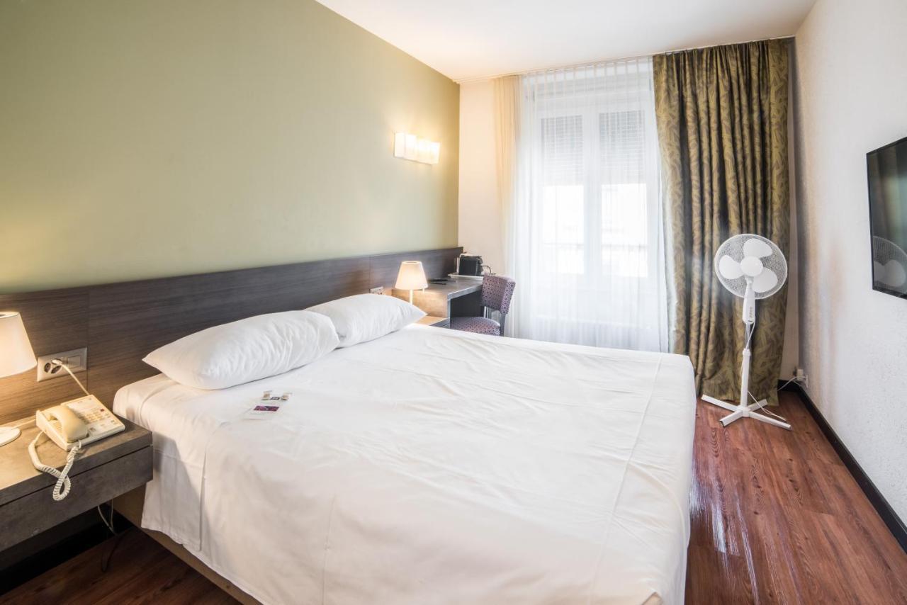 Classic Double Room,1588073374:JPEG