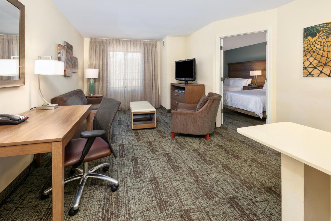 One-Bedroom Suite Two Double Beds