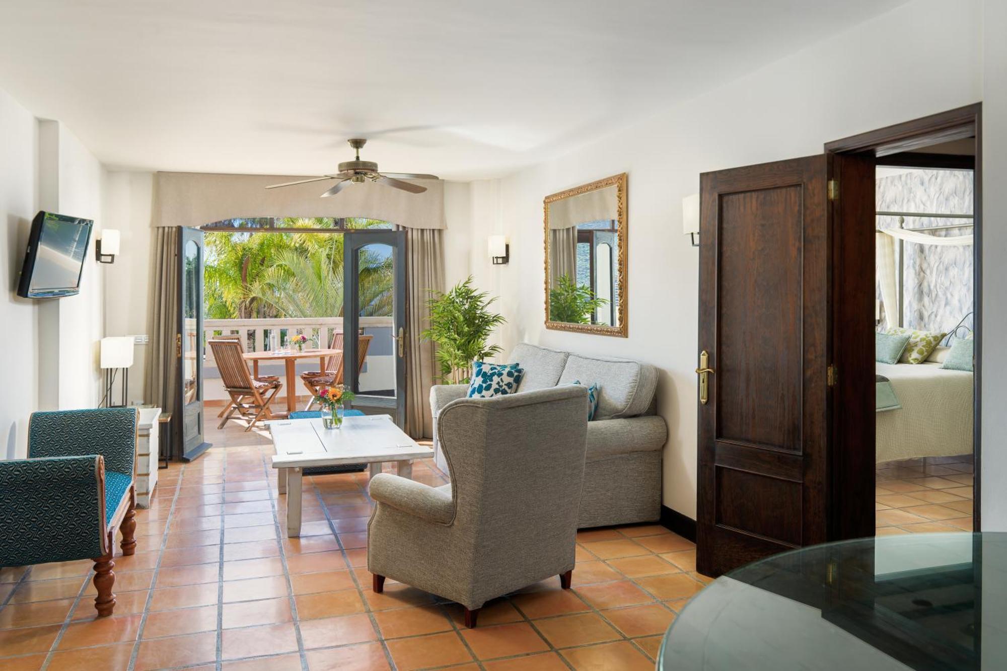 One-Bedroom Apartment Suite