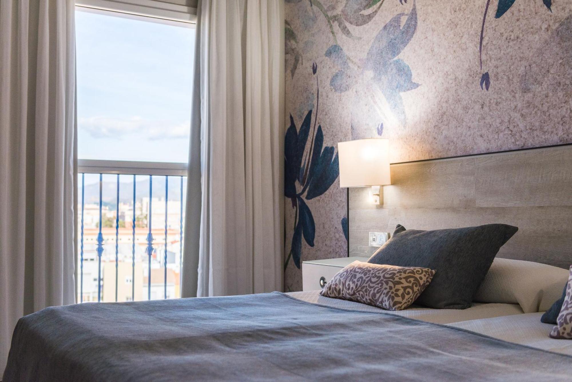 1 King Bed High Floor