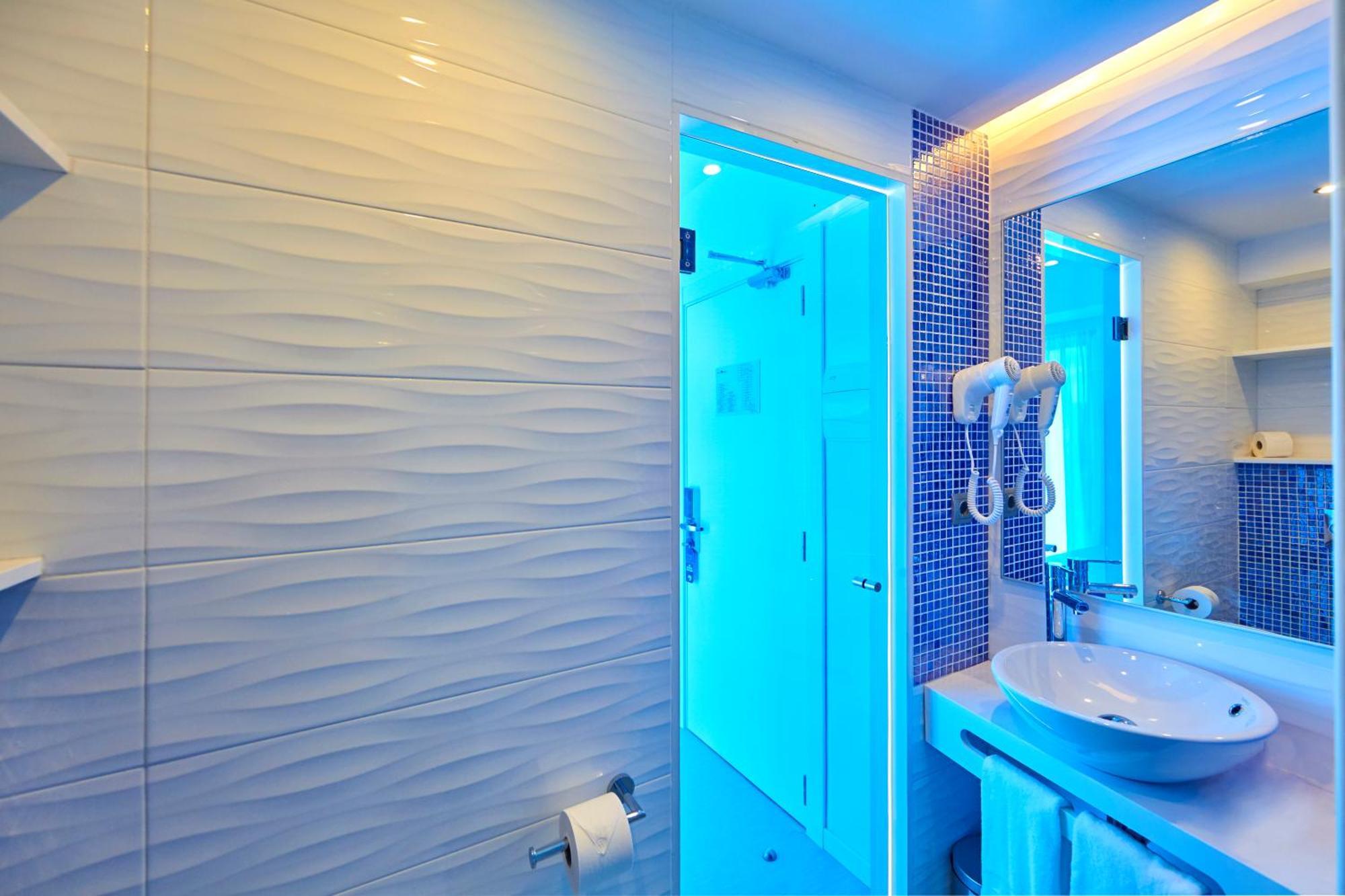 Standard Double or Twin Room Balcony