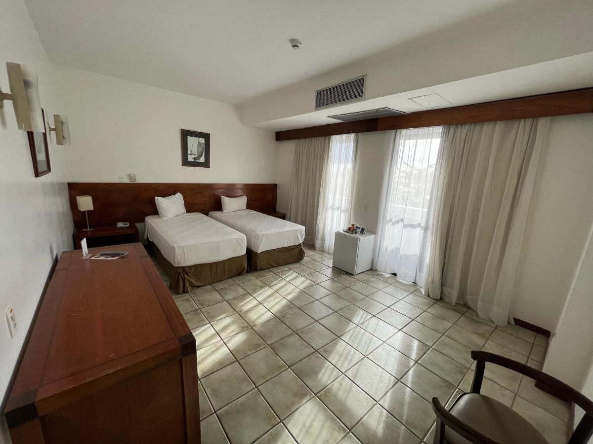 Standard Twin Room Not renovated