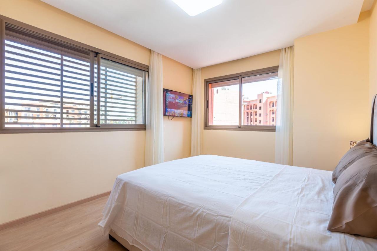 Apartment Balcony,1590568271:JPEG