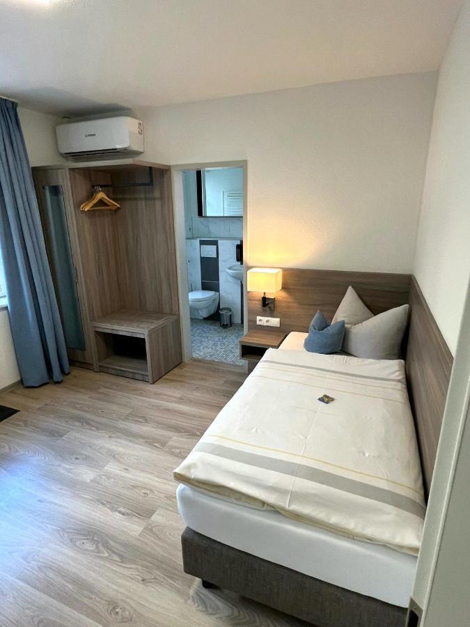 Single Room,1308163957:JPEG