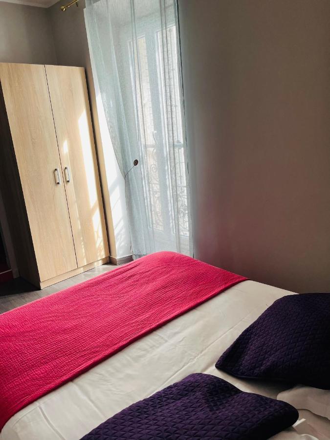 Double Room,1308805297:JPEG