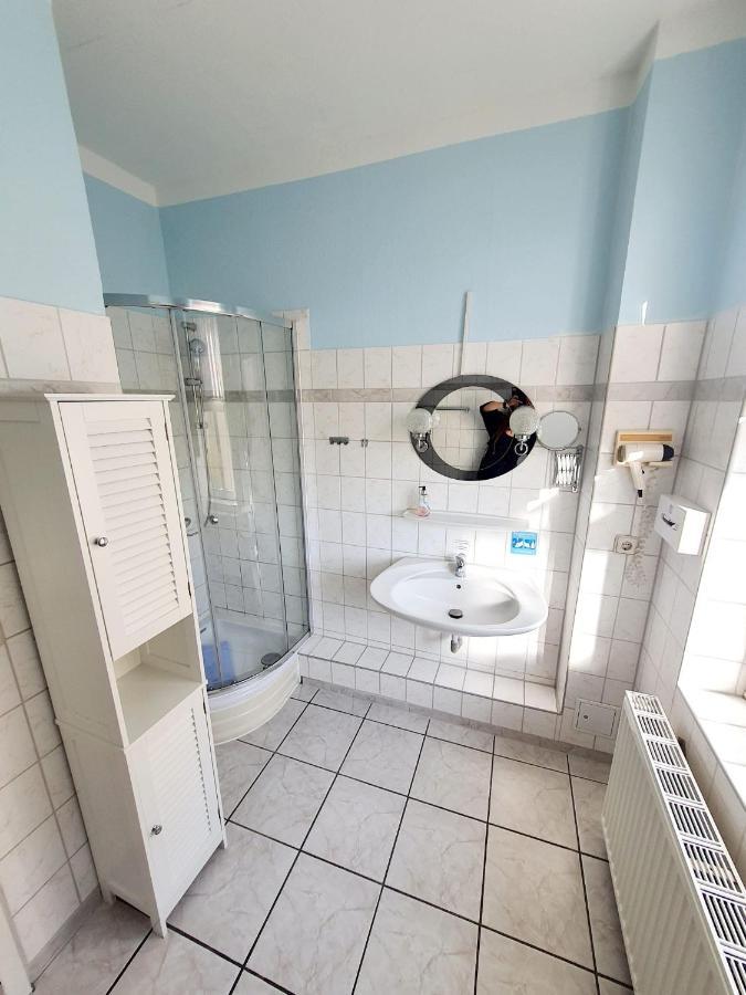 Double Room,1308833920:JPEG