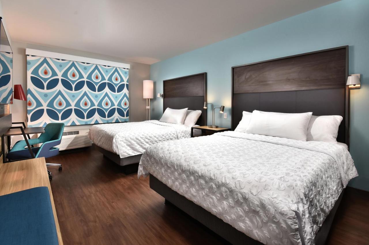 Queen Room Two Queen Beds