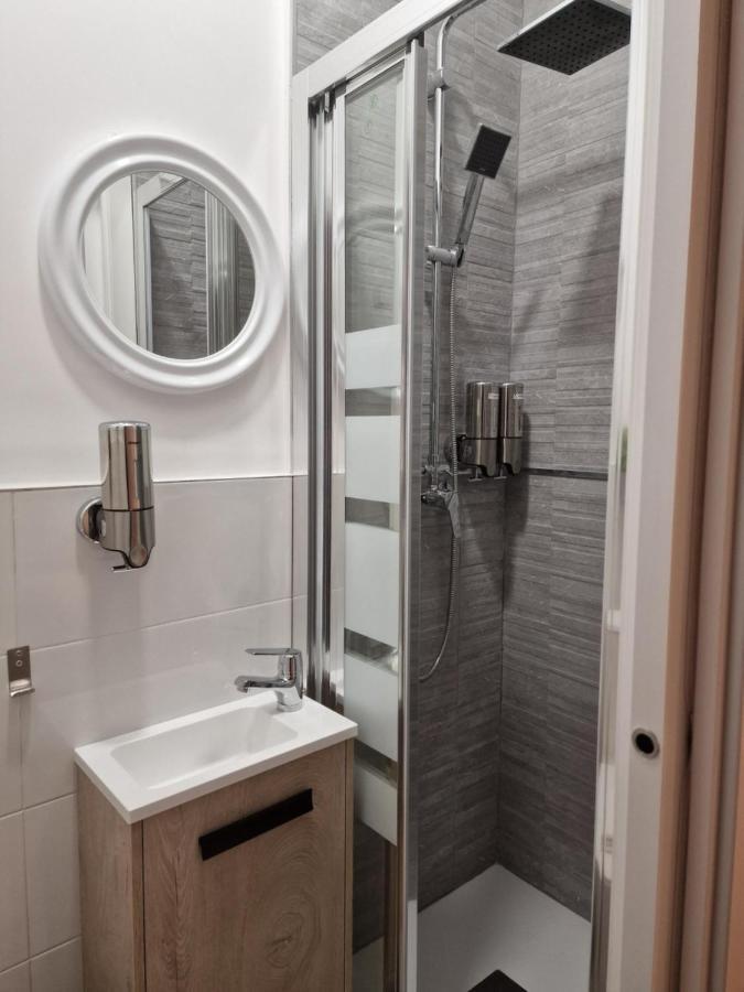 Small Interior Single Room