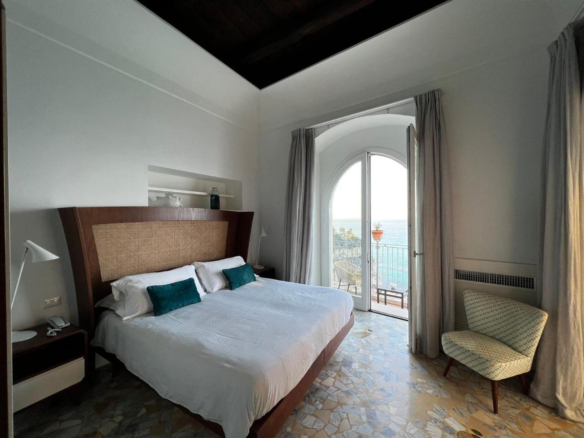 Deluxe Double Room Balcony Sea View
