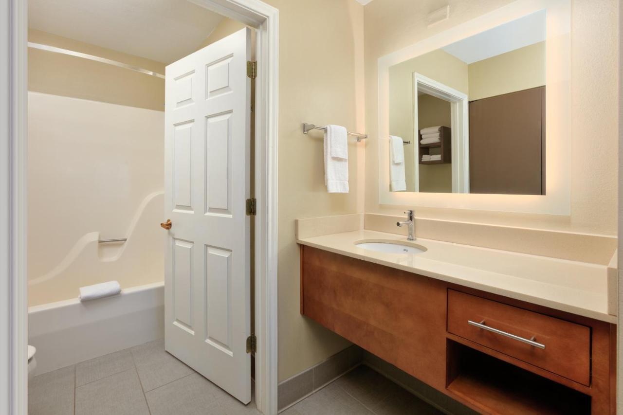 Queen Studio Suite