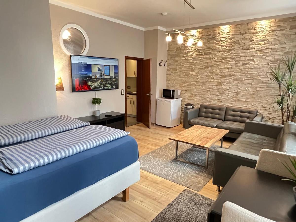 One-Bedroom Apartment,141051579:JPEG