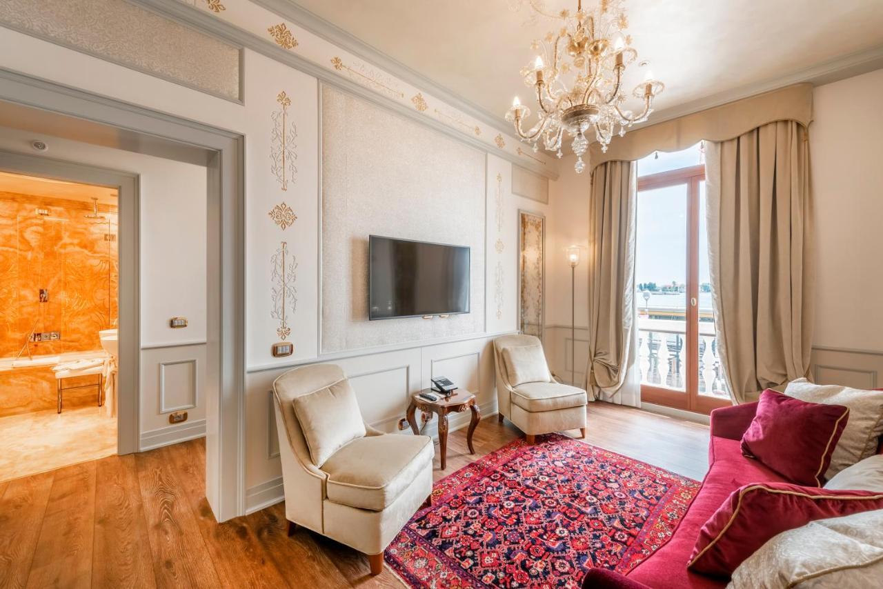 Suite Grand Canal View
