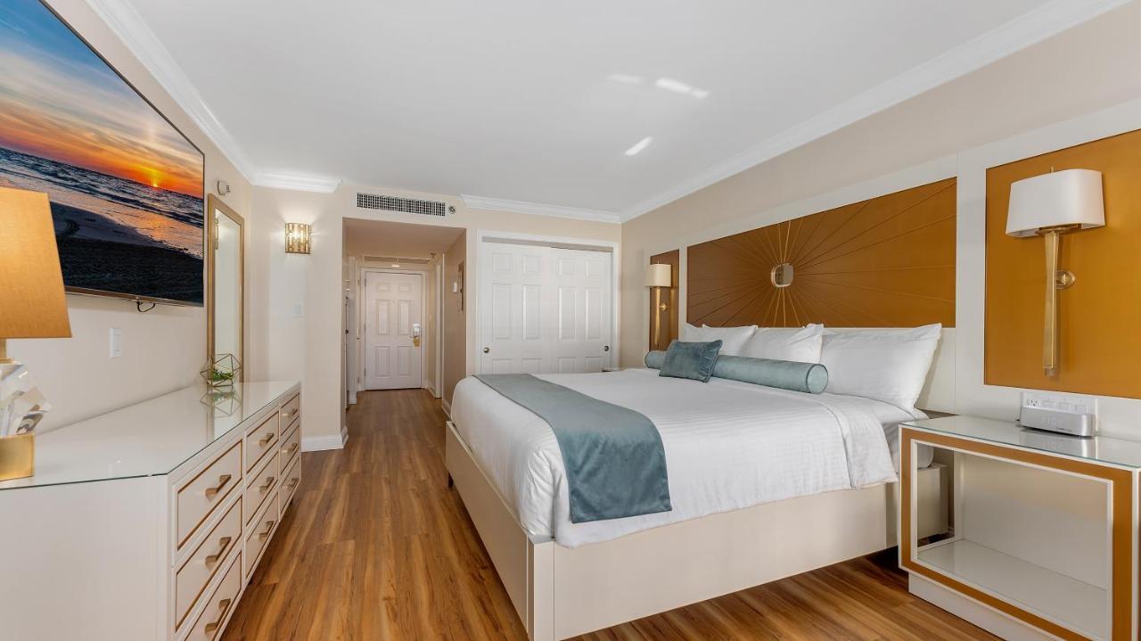 City View King Bed