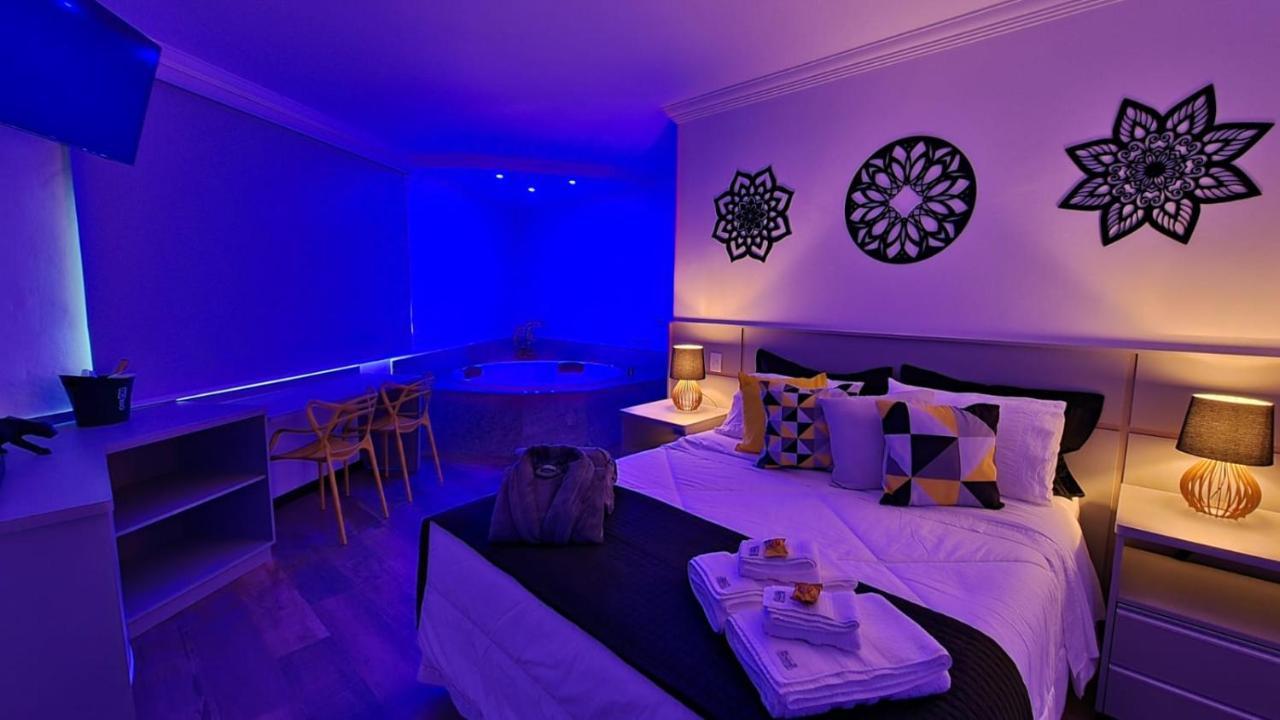 Deluxe Double Room Bath