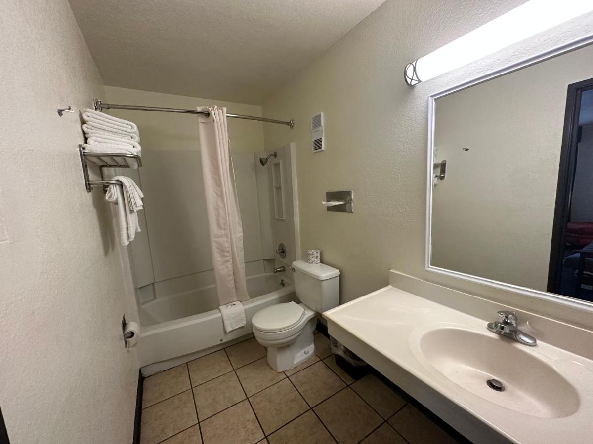 Queen Suite