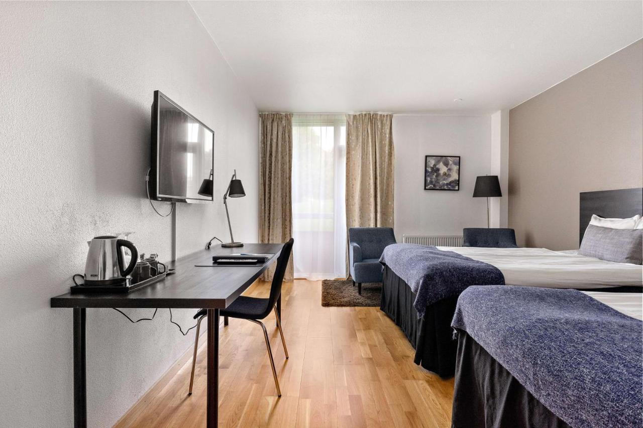 Standard Double or Twin Room,1318780045:JPEG
