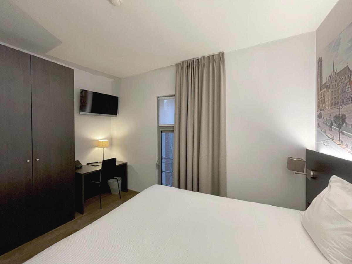 Deluxe Double Room,1759846169:JPEG
