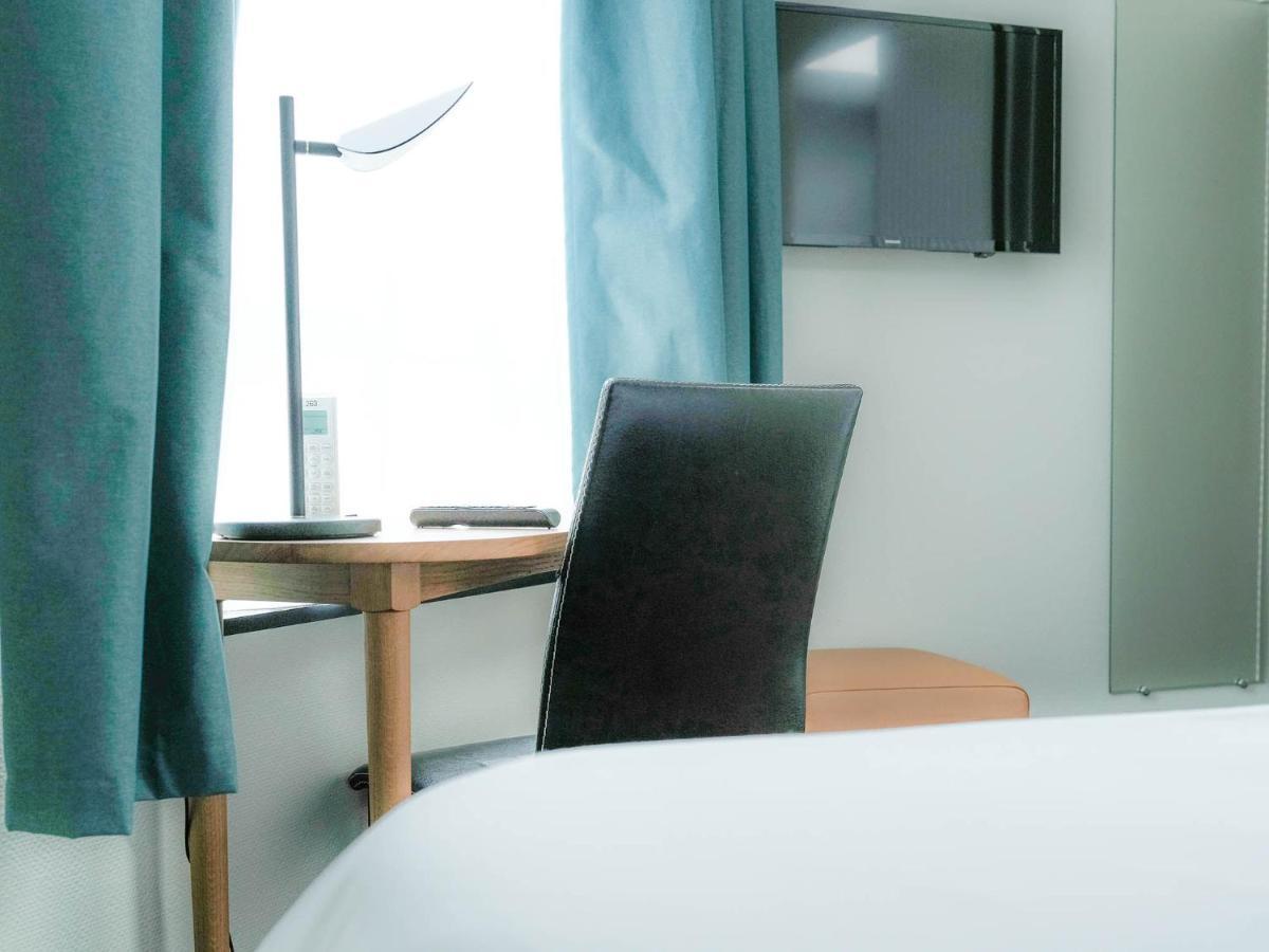 Small Double Room Non-Smoking,1588536872:JPEG