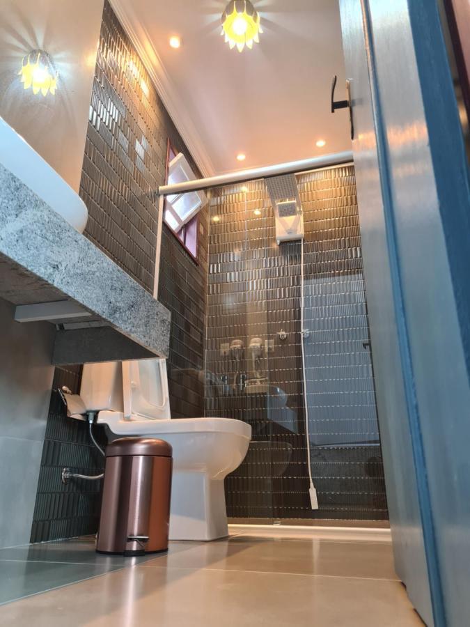 Deluxe Double Room Bath