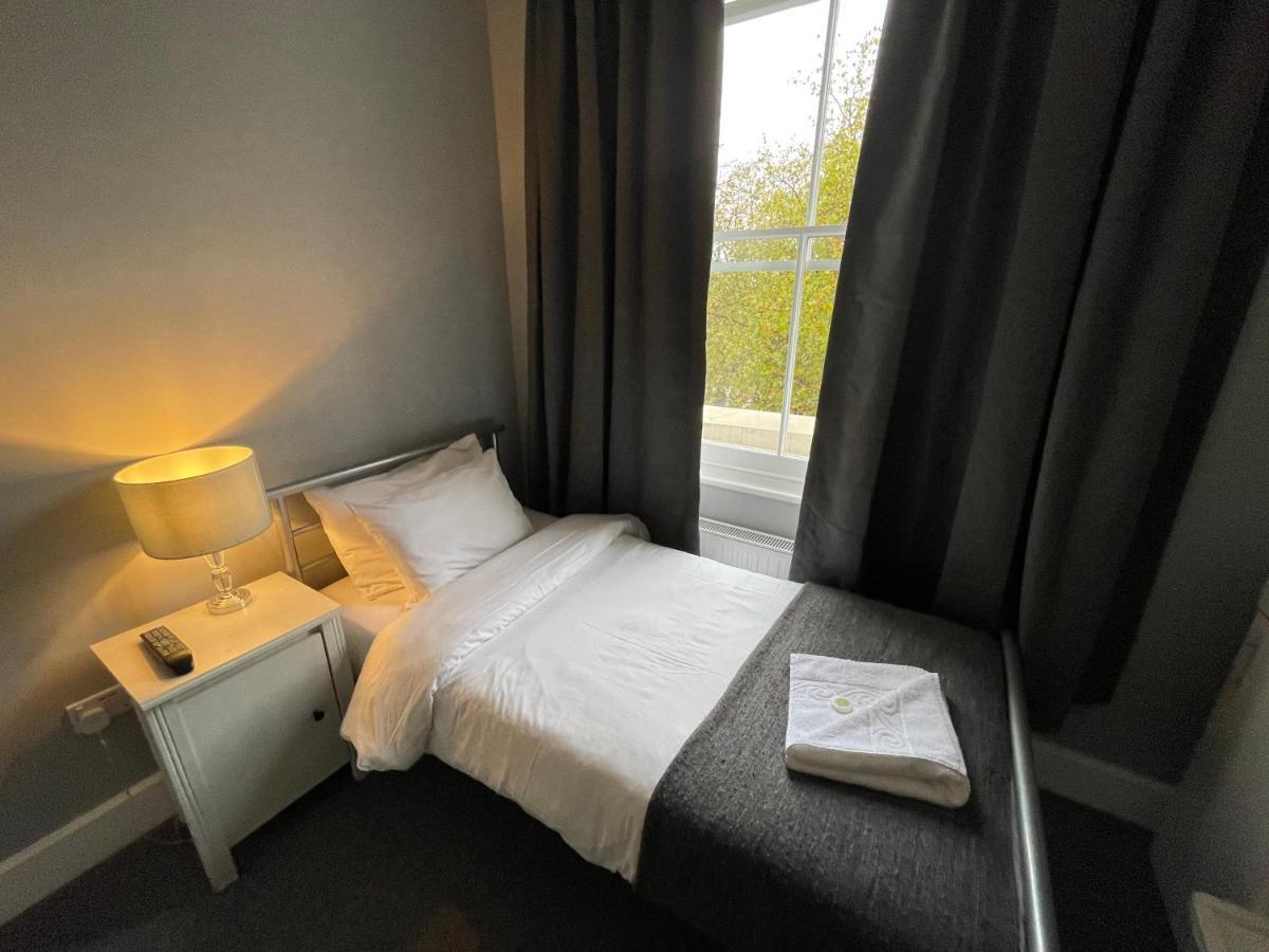 Single Room with Shared Bathroom,1588534769:JPEG