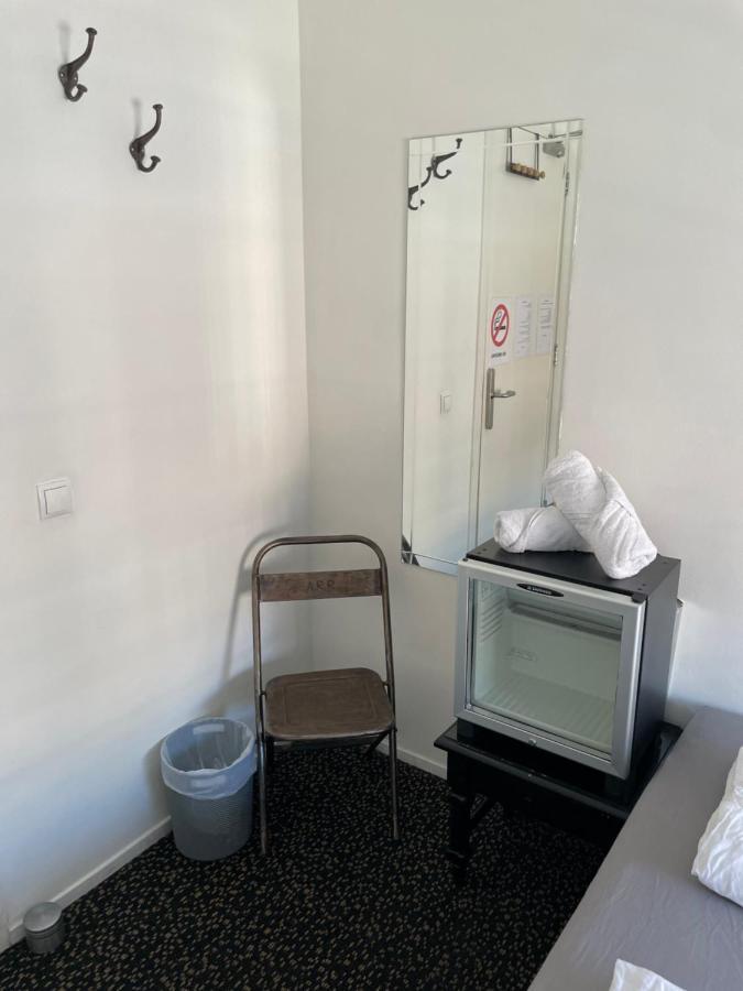 Economy Double Room,1318700302:JPEG