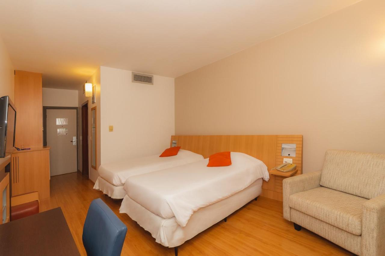 Superior Room 2 Single Beds