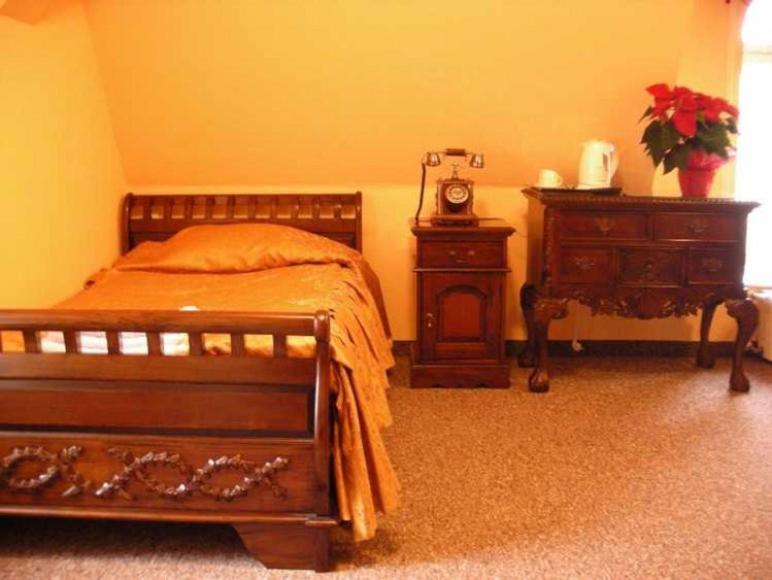 Economy Twin Room,1308764611:JPEG