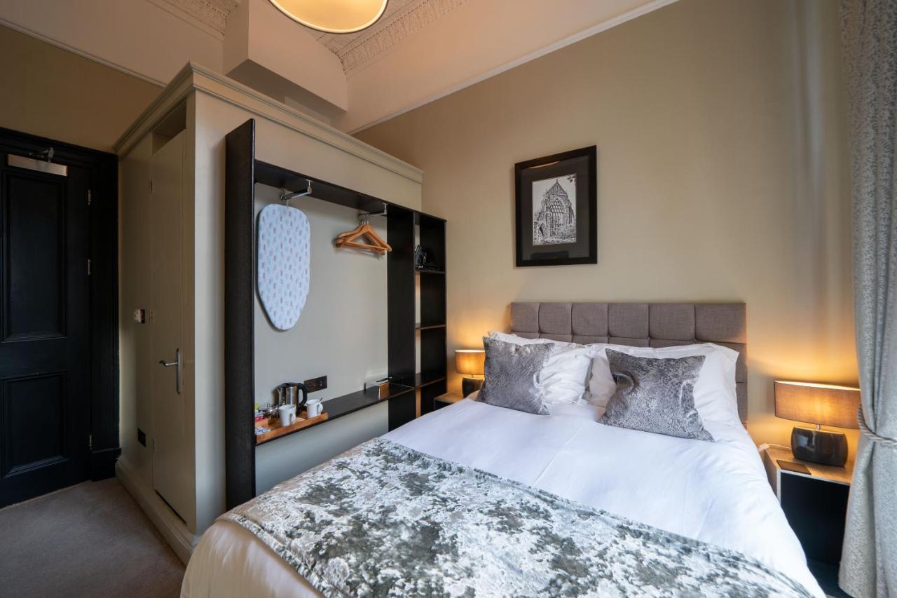 Compact Double Room