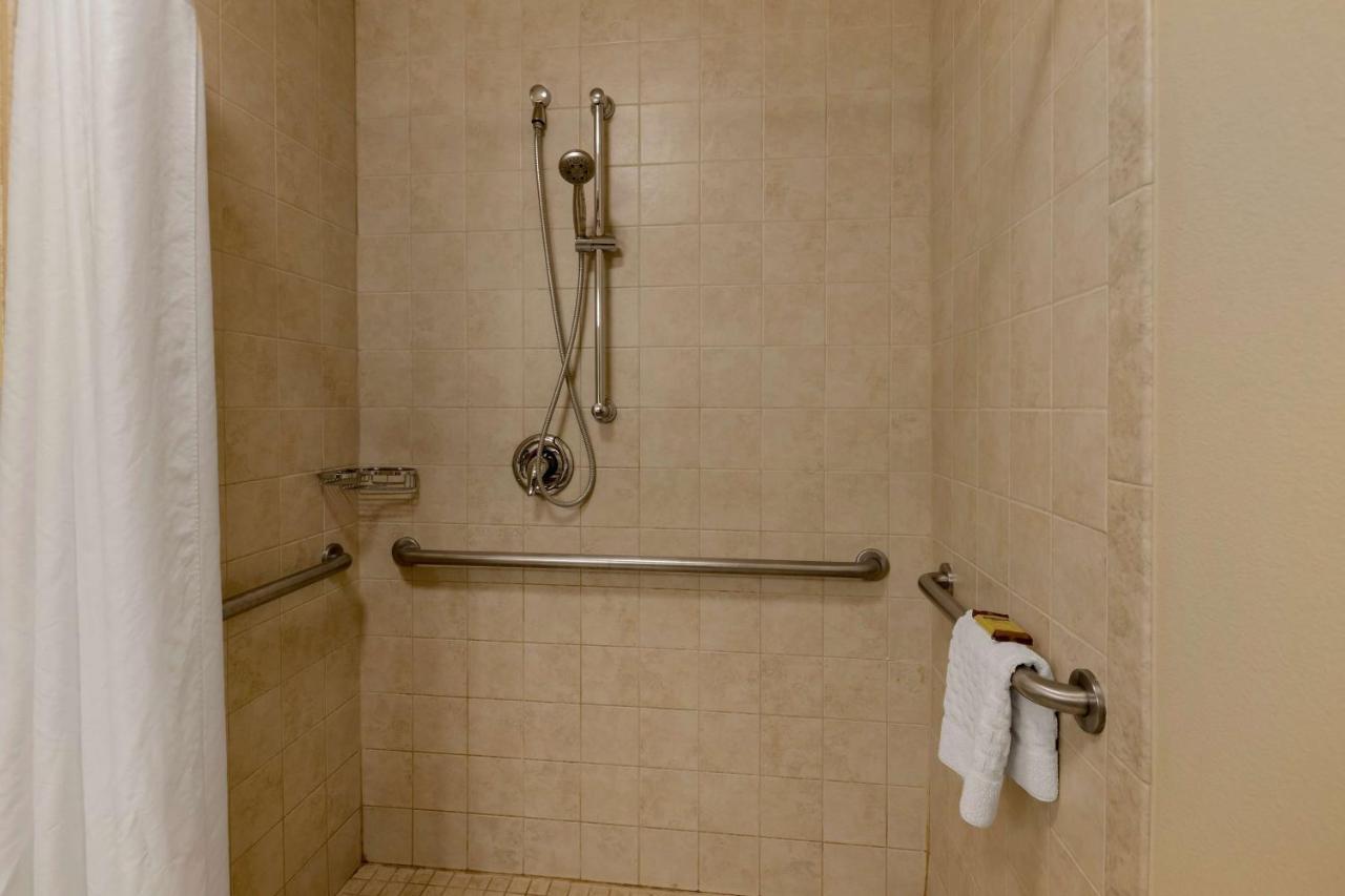 Queen Room Two Queen Beds Roll Shower Disability Access or Non-Smoking