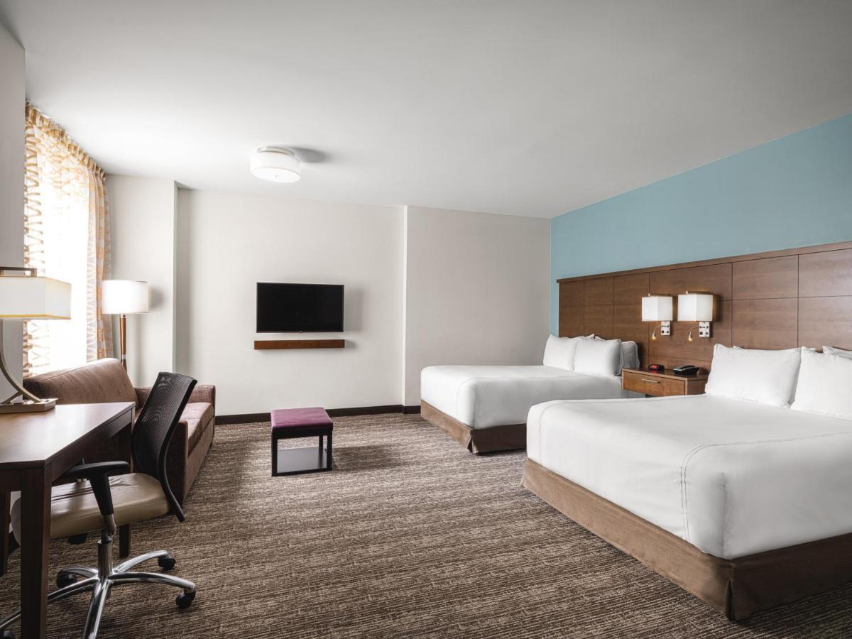 Studio Suite Two Queen Beds