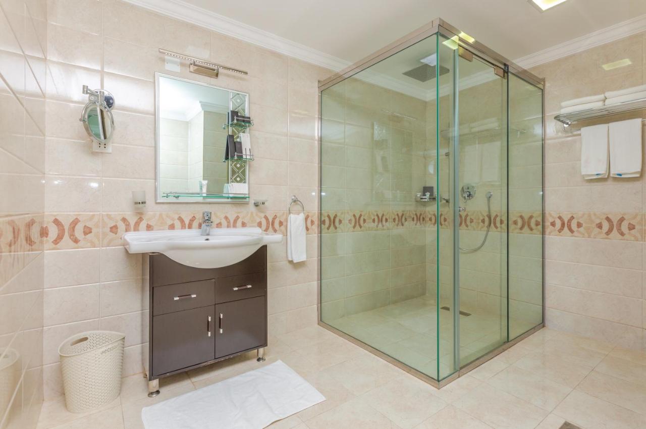 Grand Room City Or Sea View