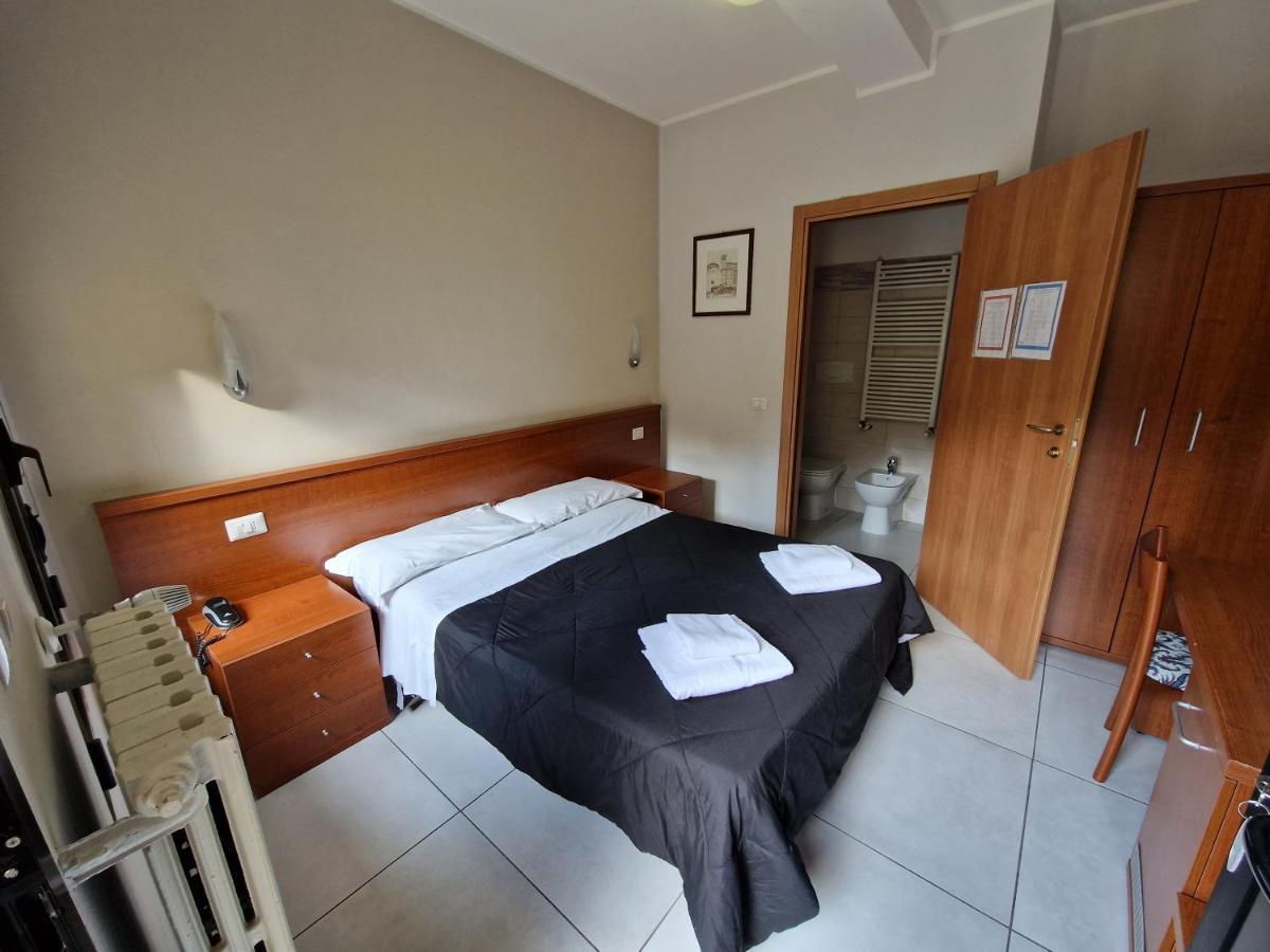 Double Room,1015364377:JPEG