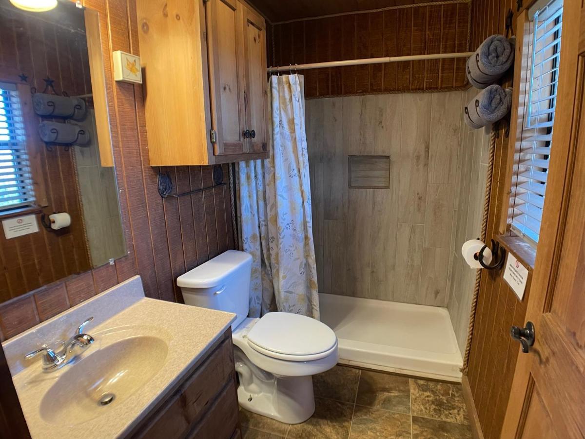 Family Cabin Two Queen Beds