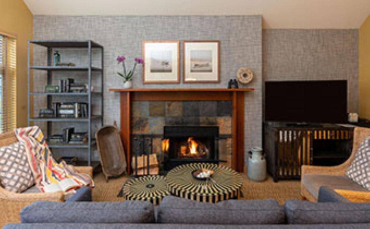 One-Bedroom Cottage King Bed,1449108751:JPEG