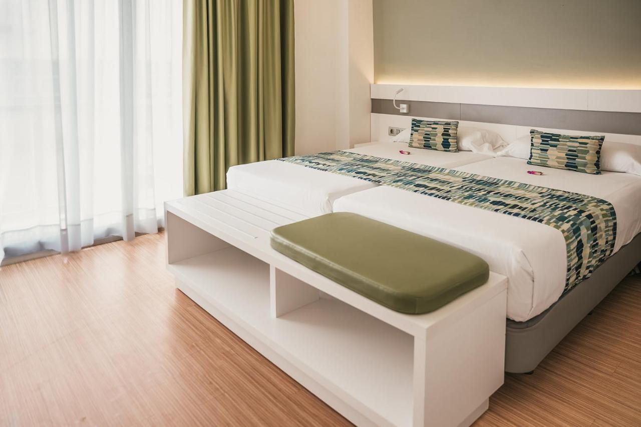 Twin Room Sea View